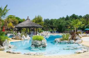 Camping Bungalow Park Tahiti