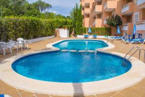 Universal Laguna Garden