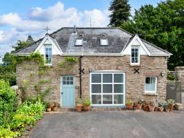 Coach House Wellbeing Retreat