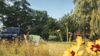 Großzügiger Garten in der Nähe des Noaberpad