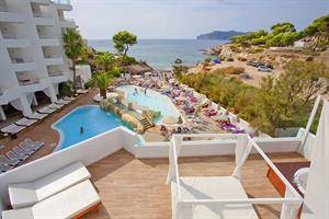 FERGUS Style Cala Blanca Suites