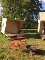 Oase der Ruhe im Wald von Beaucel in der Bretagne