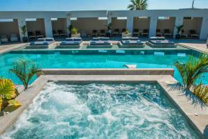 Hotel Matheo Villas & Suites