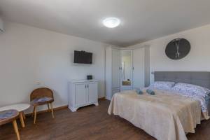 Seafront Apartment Sanja